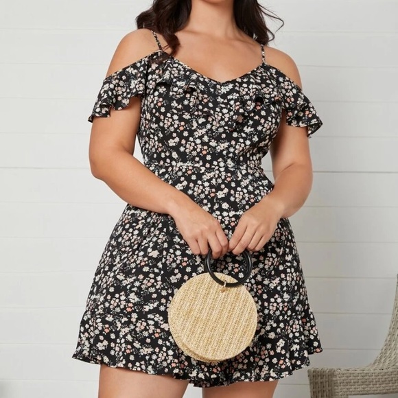 Plus Ditsy Floral Cold Shoulder Romper - Picture 2 of 6